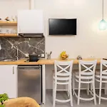 Ionas 2 Apartamento